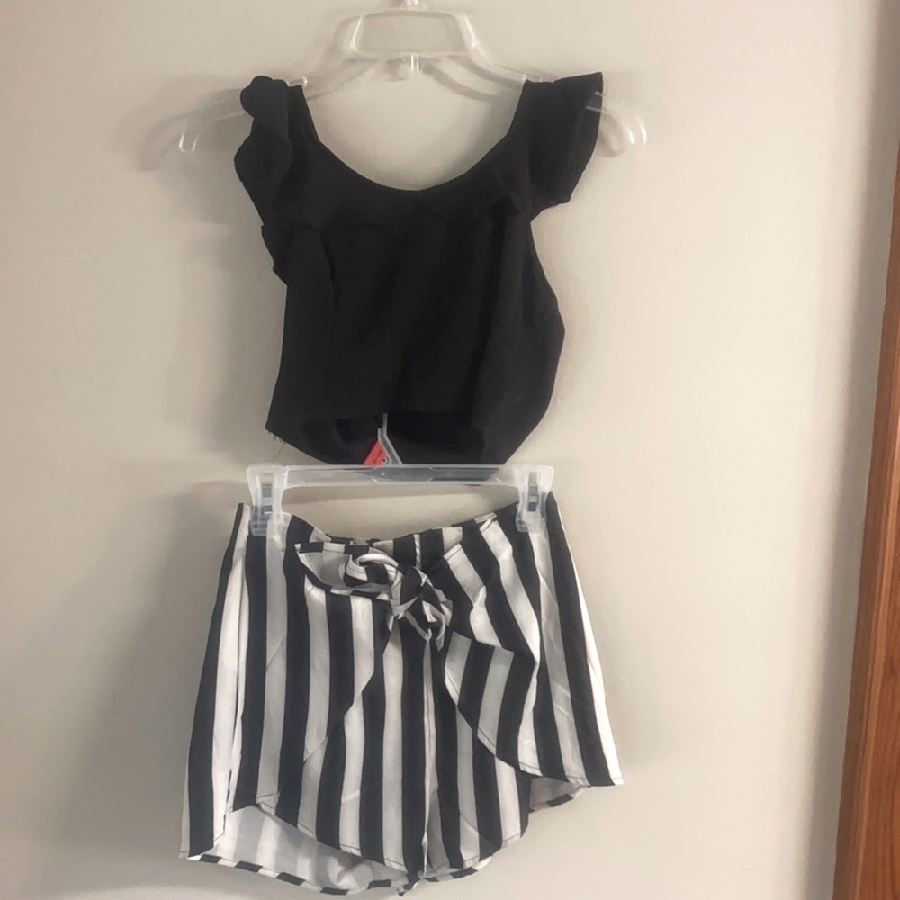 Black crop tank top & matching dressy shorts